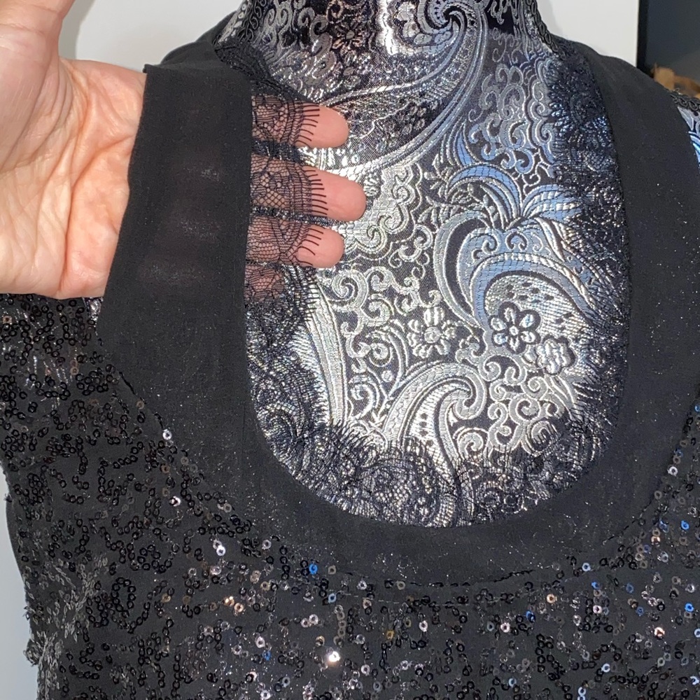 Short black sequence dress - Picture 5 of 5